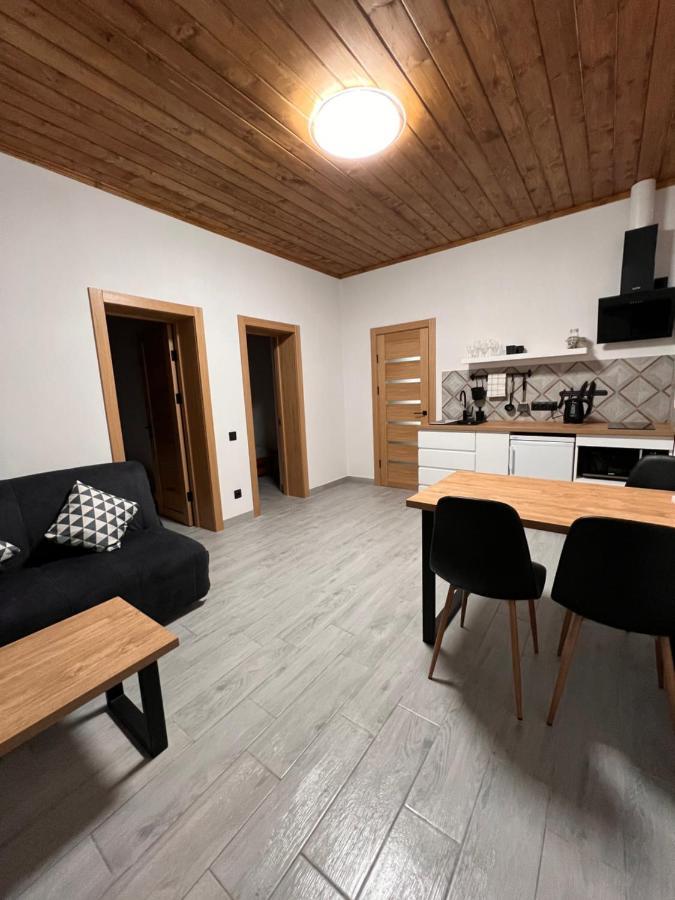 Твоє Сколе Apartman Kültér fotó